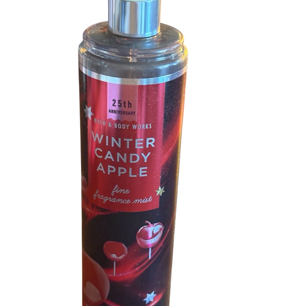 Bath & Body Works Winter Candy Apple Fragrance Mist - Festive Red